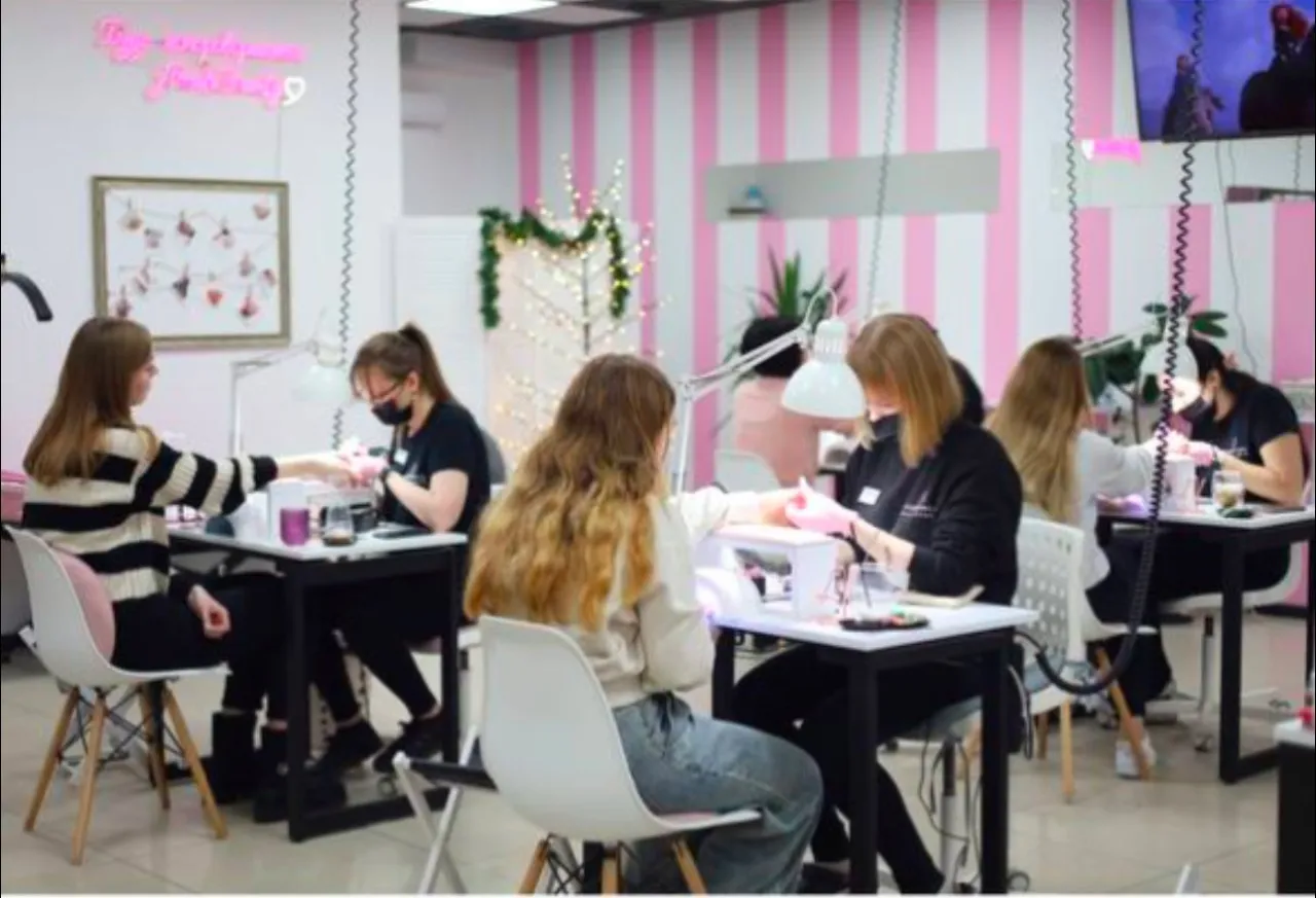 Студія манікюру ProstoBeauty