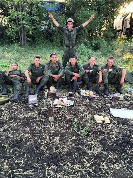 Російський солдат на своїй сторінці у «Вконтакте» зізнався, що саме вони стріляють по території України (Фото) — фото 1