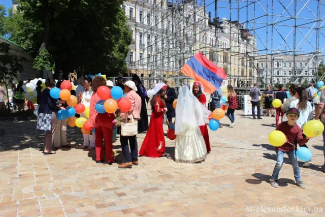 В Києві пройшла хода на захист сім’ї — фото 2