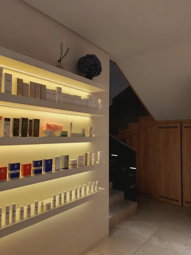 Клініка апаратної косметології Je t'aime Cosmetologie — фото 3