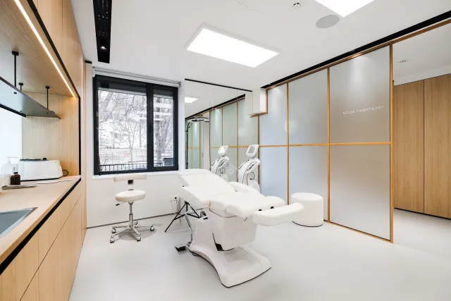 Клініка косметології iO Clinic — фото 1