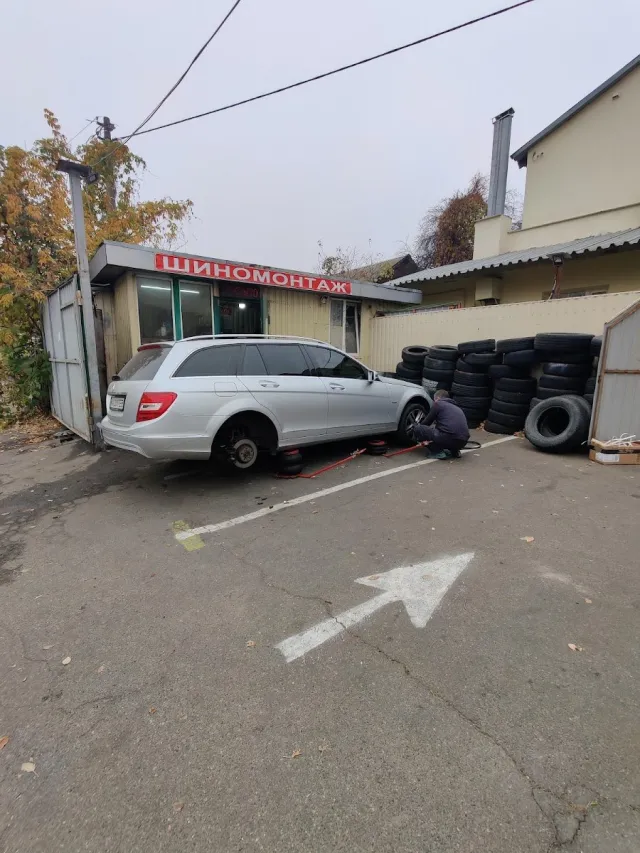 Шиномонтаж на Лобановського — фото 4